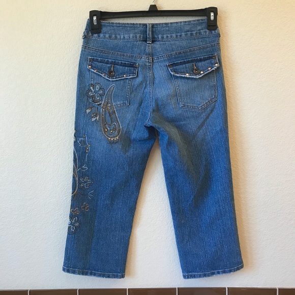 Faded Glory Denim Blue Jeans Womens Size 4 Capris Embellished Bling Painted - Picture 4 of 13